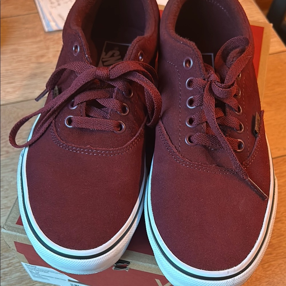New Vans Woman’s Burgundy and Brown Suede/Fleece DOHENY Lace-Up Sneakers - Picture 6 of 7